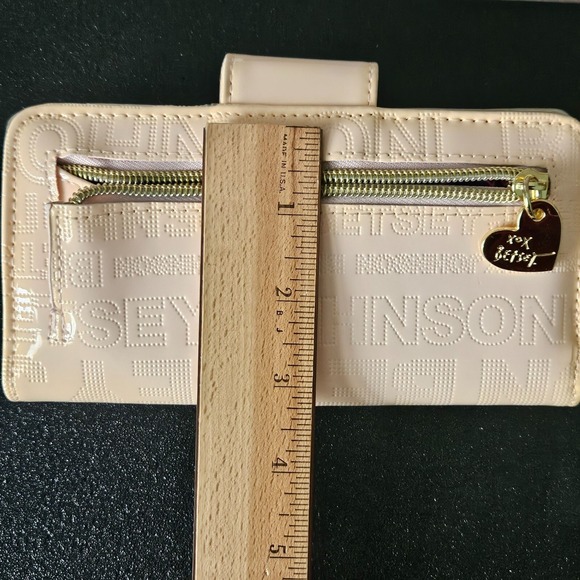 Betsey Johnson Blush Celly Embossed Wallet Wristlet Heart Gem & Chain Strap - Picture 13 of 14